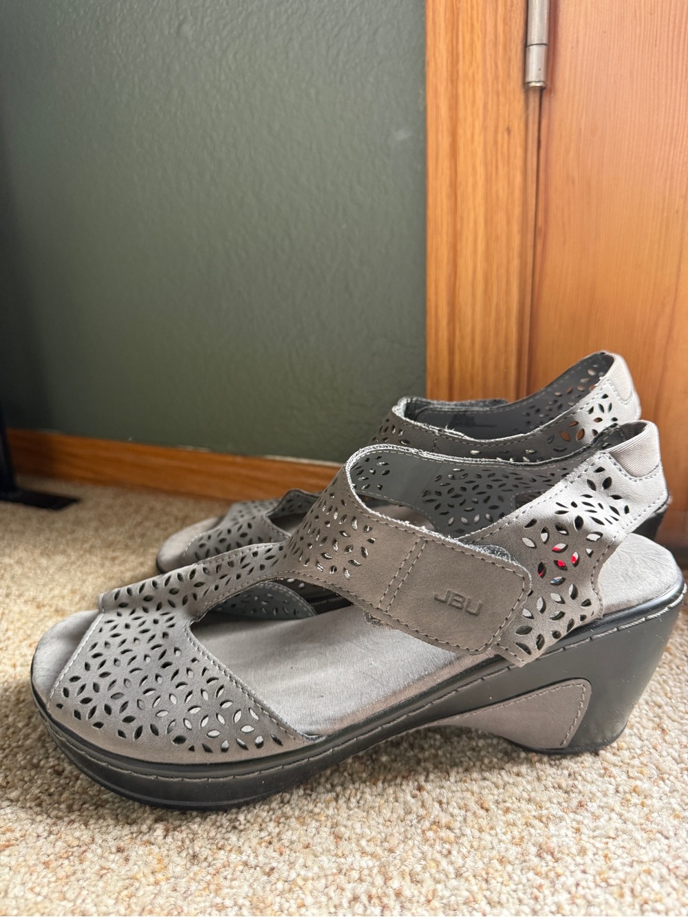 JBU Gray Wedge Sandals